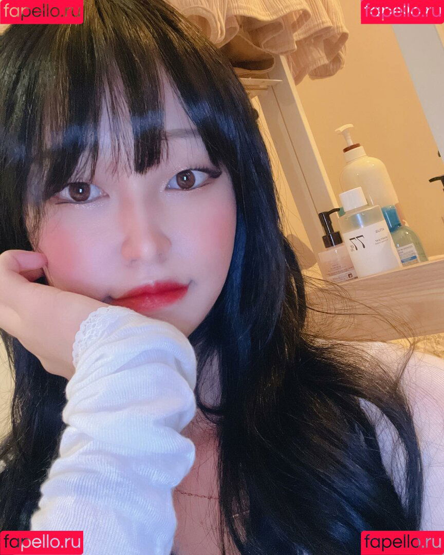 Yuyuhwa Onlyfans Photo Gallery 