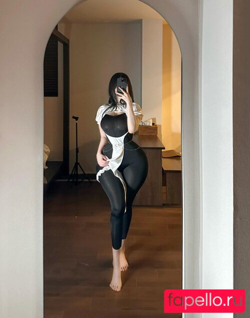 Yuyuhwa Nude Onlyfans Photo 15