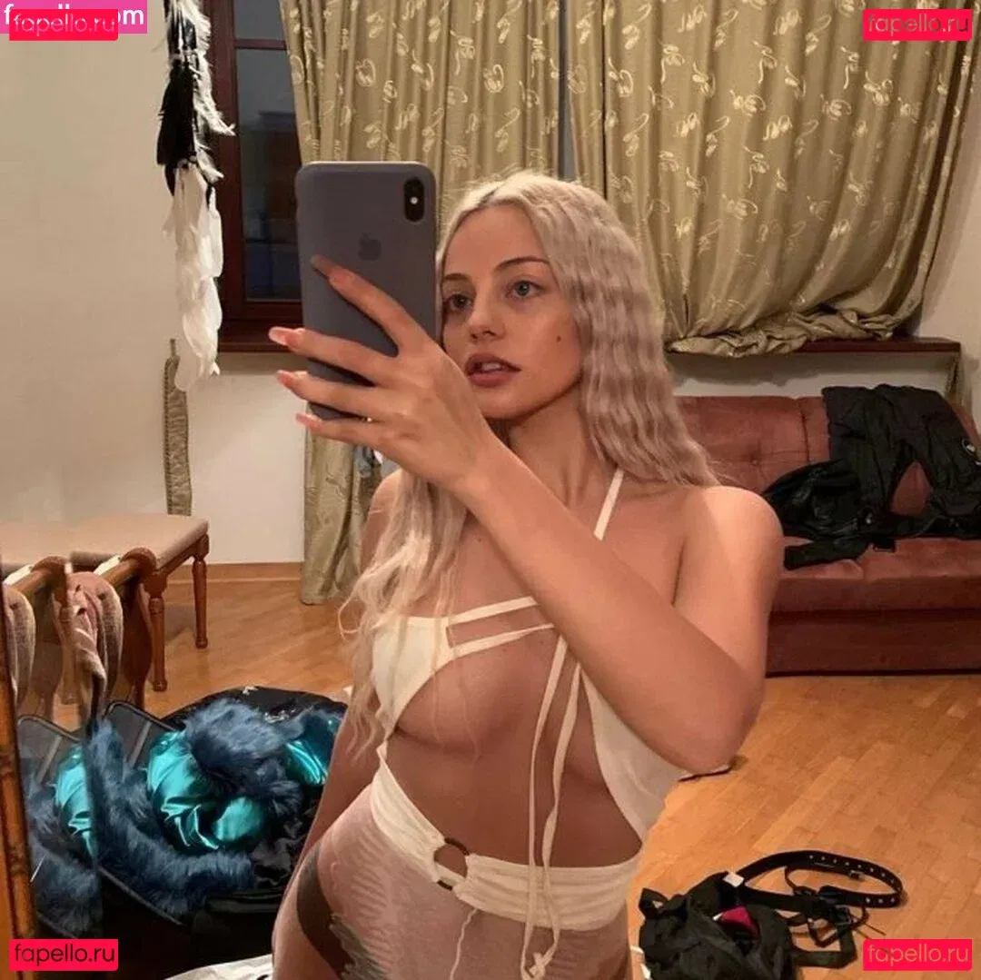 Kate Kishuk Onlyfans Photo Gallery 