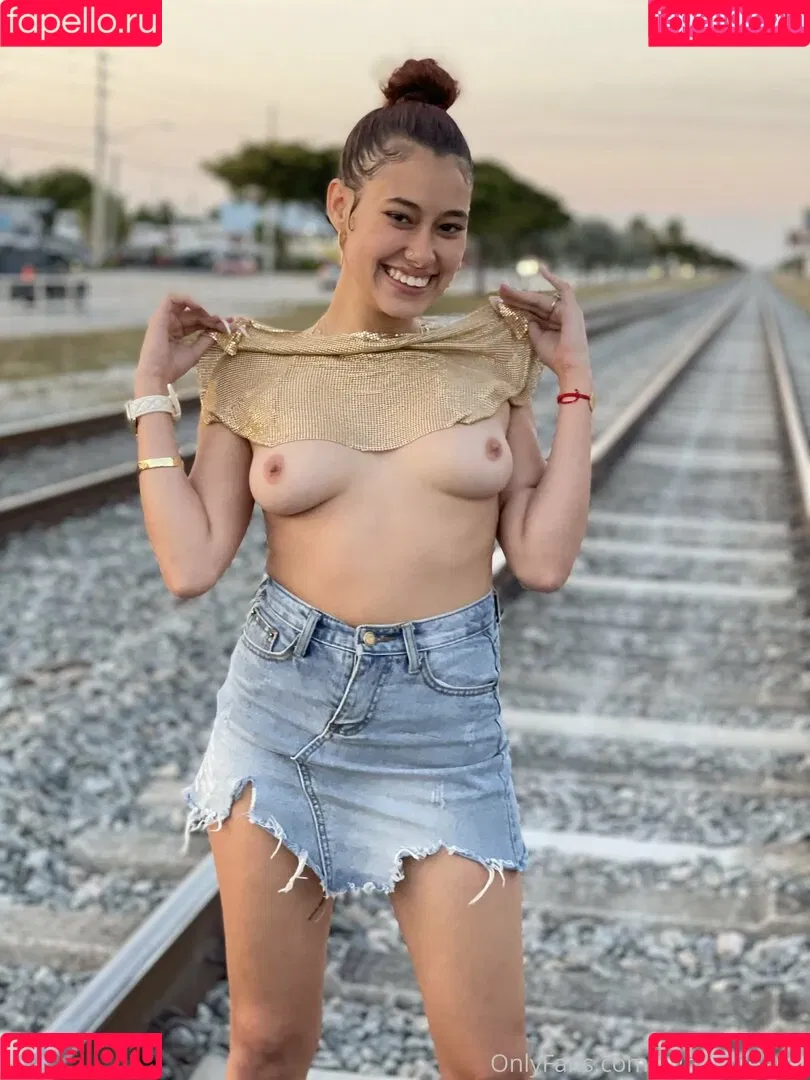 mollycreamss Onlyfans Photo Gallery 
