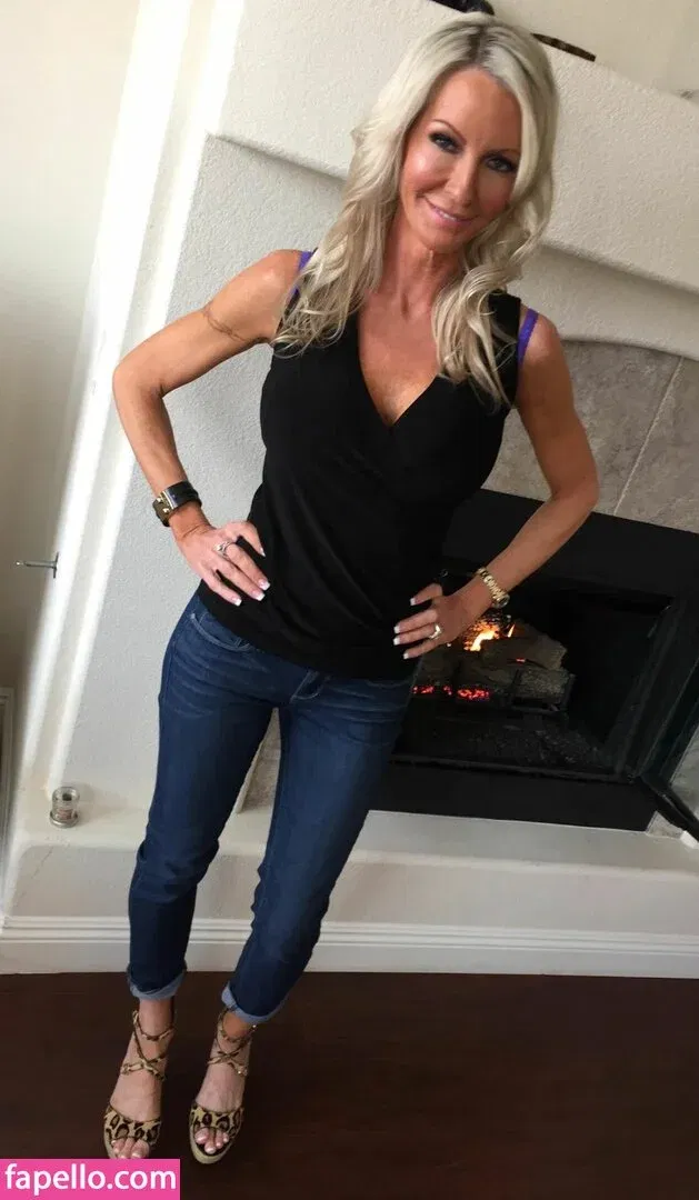 emma69star Onlyfans Photo Gallery 