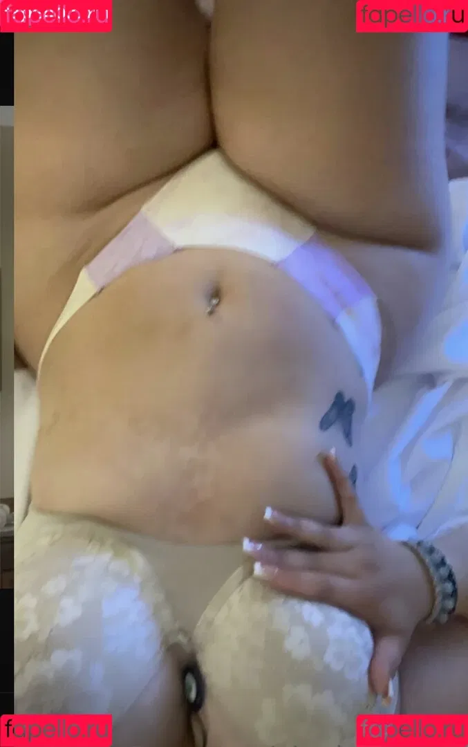Ainek Onlyfans Photo Gallery 