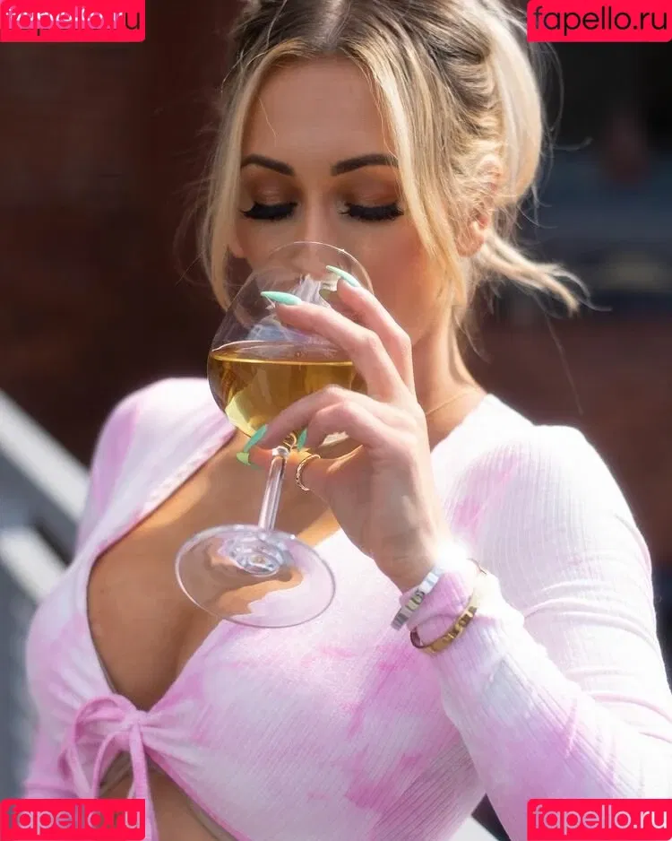 Carmella Onlyfans Photo Gallery 