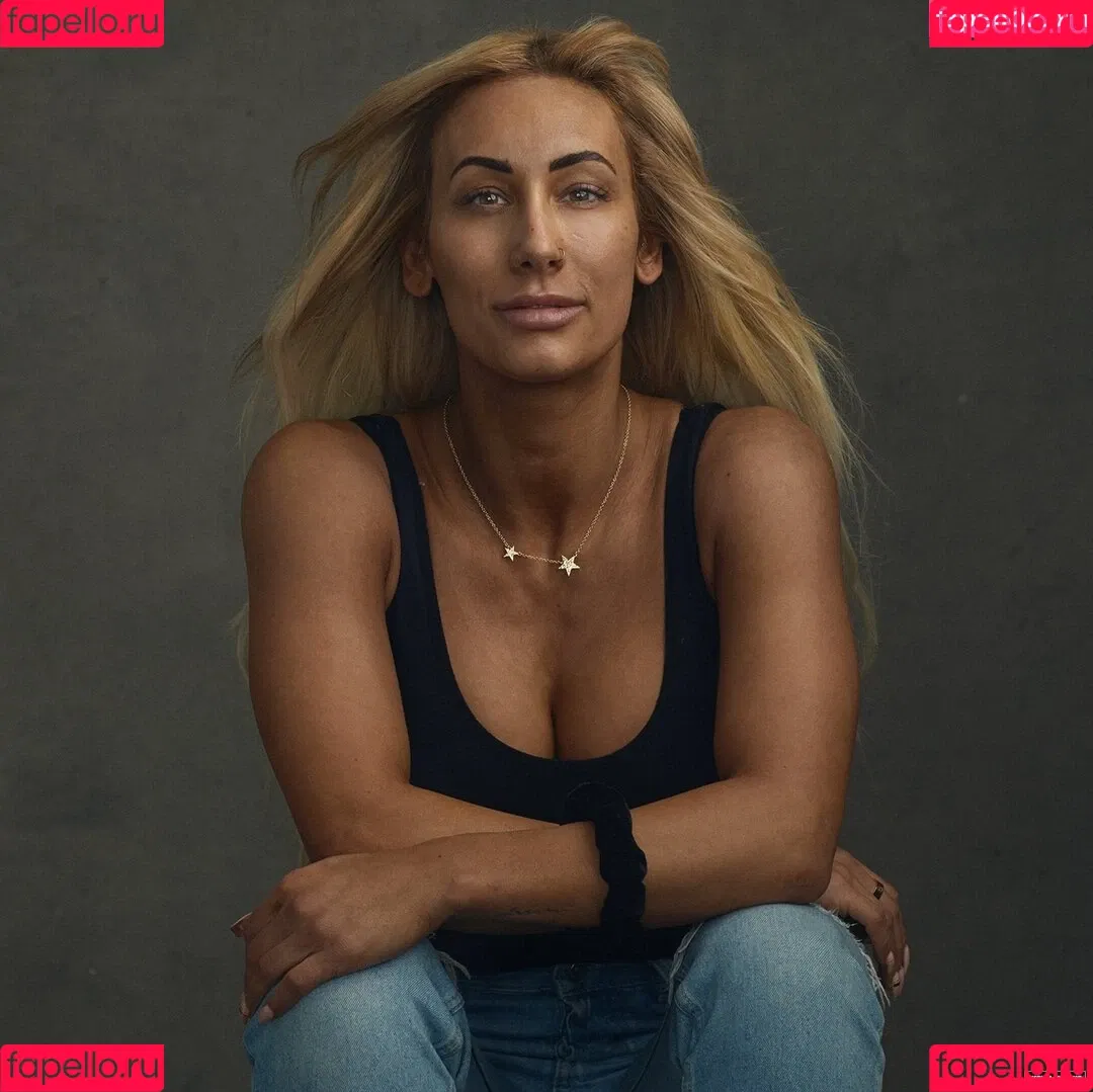 Carmella Onlyfans Photo Gallery 
