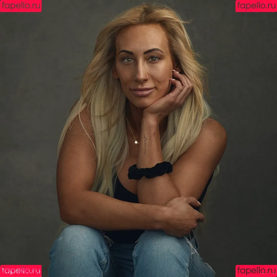 Carmella Onlyfans Photo Gallery 