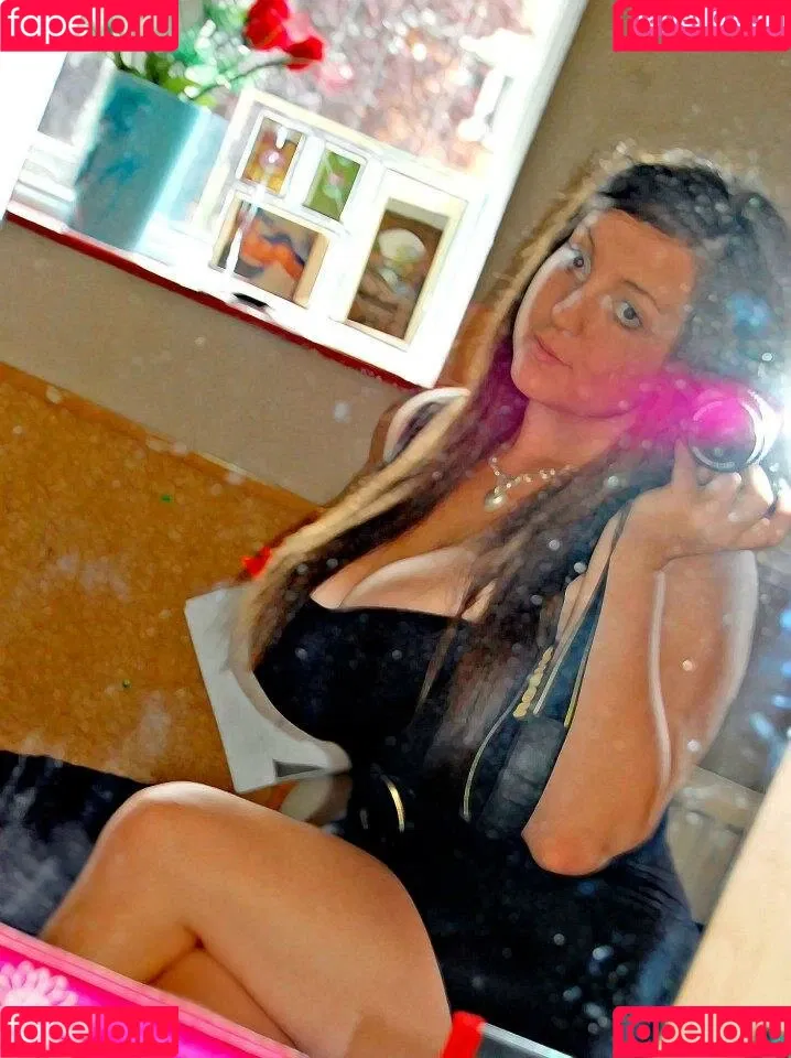 Carmella Onlyfans Photo Gallery 