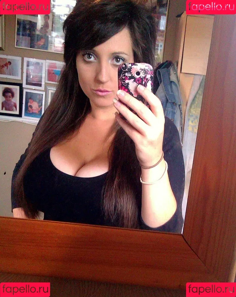 Carmella Onlyfans Photo Gallery 