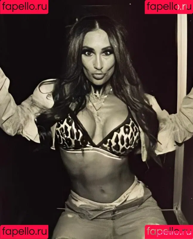 Carmella Onlyfans Photo Gallery 