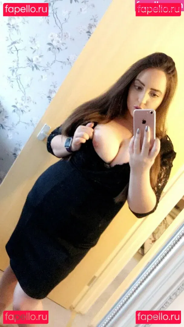 Carmella Onlyfans Photo Gallery 