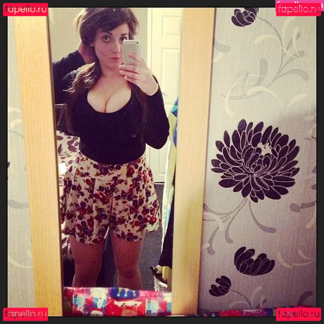 Carmella Onlyfans Photo Gallery 