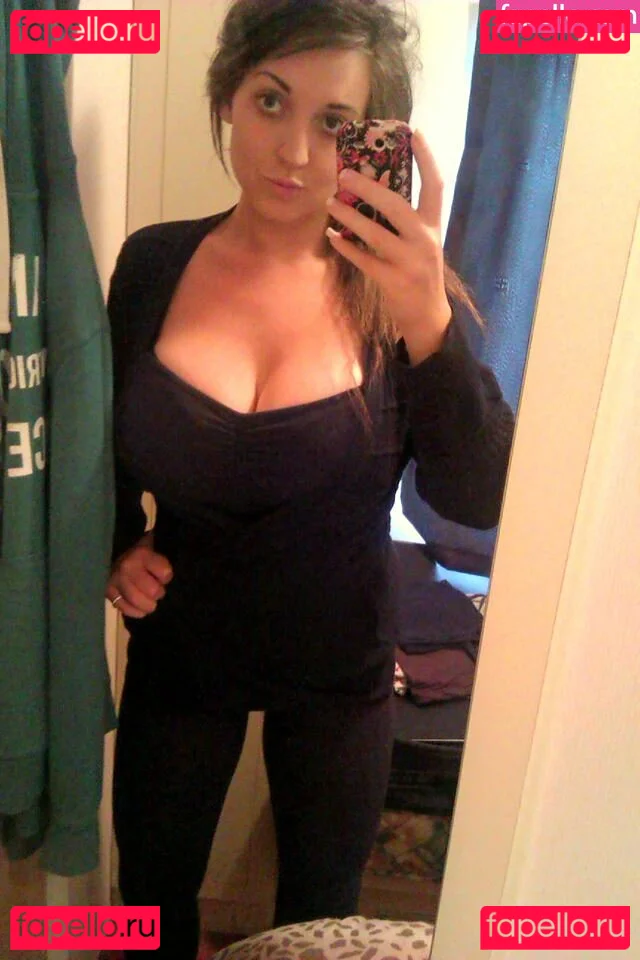 Carmella Onlyfans Photo Gallery 