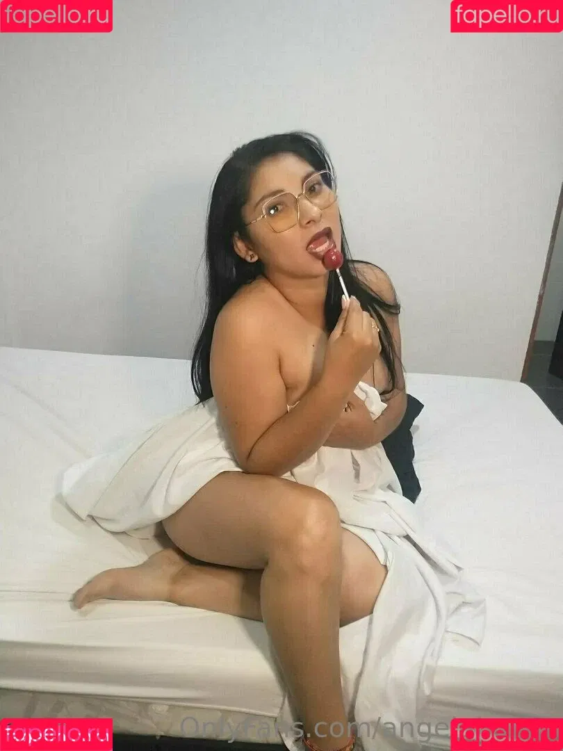 angelahot21 Onlyfans Photo Gallery 