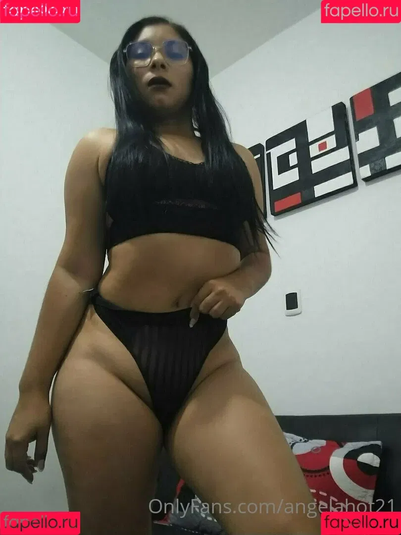 angelahot21 Onlyfans Photo Gallery 