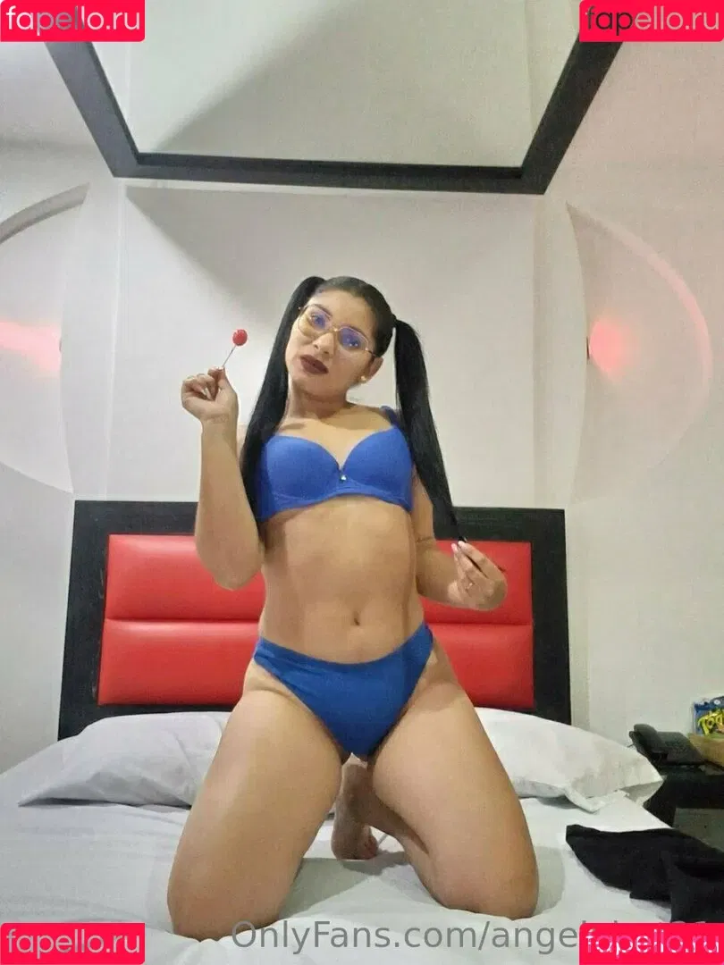 angelahot21 Onlyfans Photo Gallery 