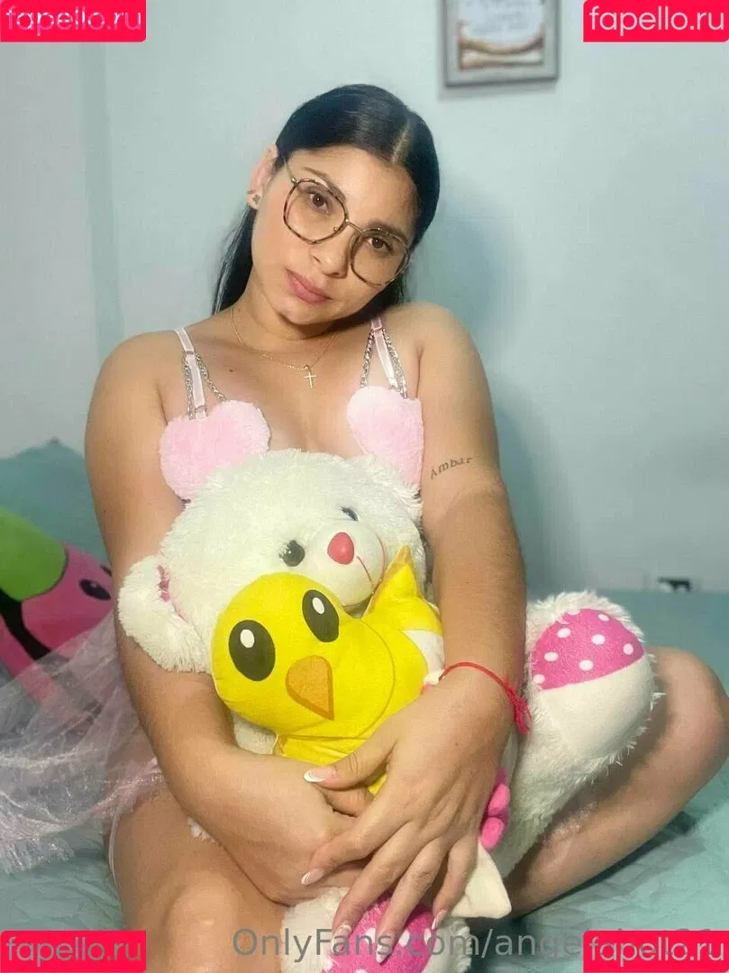 angelahot21 Onlyfans Photo Gallery 