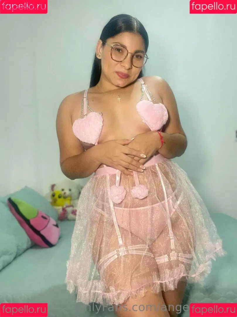 angelahot21 Onlyfans Photo Gallery 