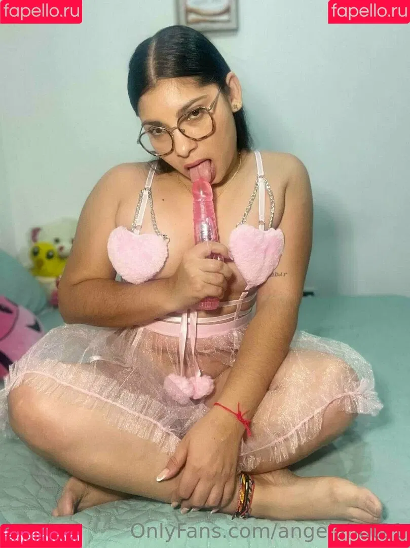 angelahot21 Onlyfans Photo Gallery 