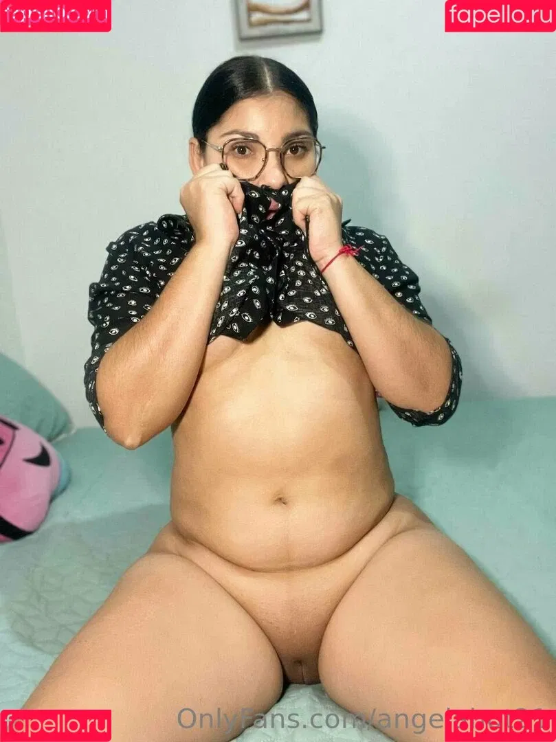 angelahot21 Onlyfans Photo Gallery 