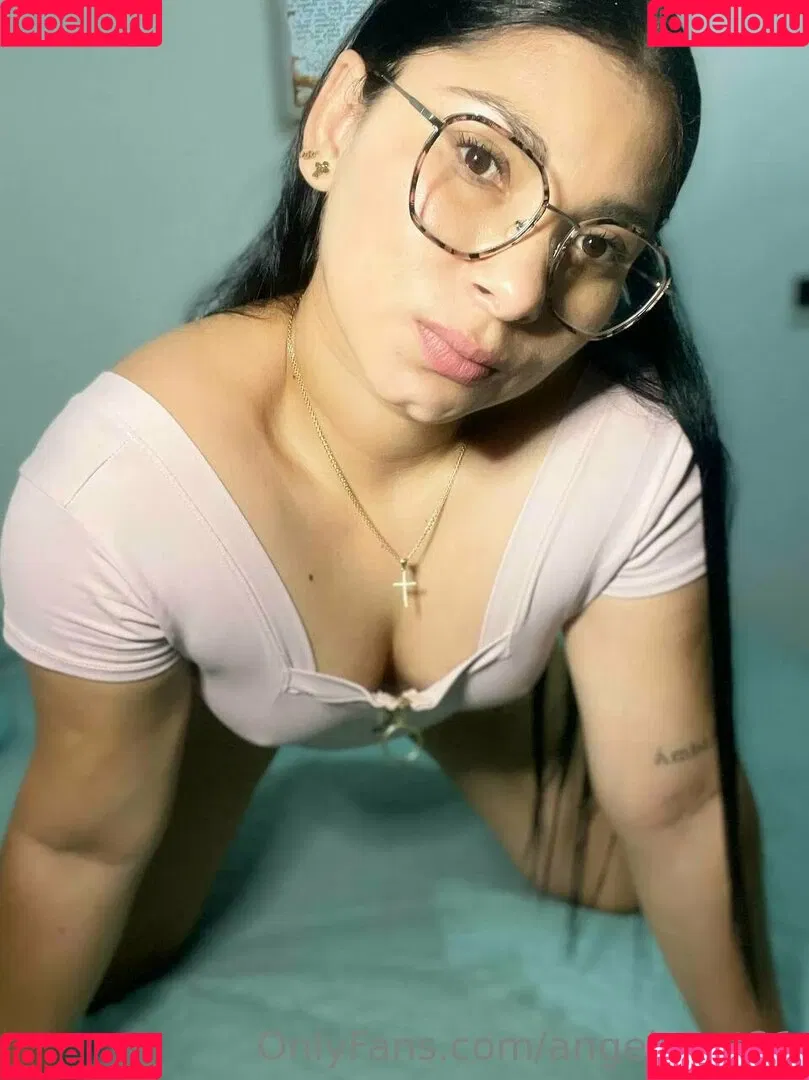 angelahot21 Onlyfans Photo Gallery 