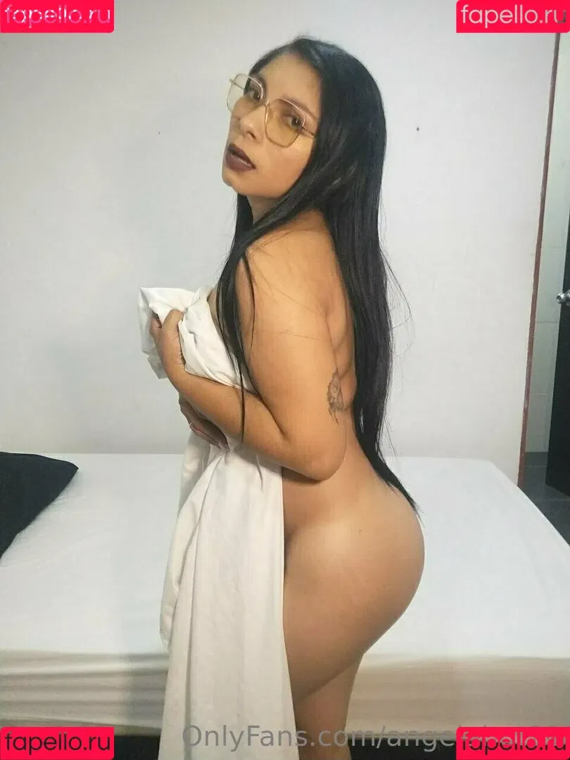 angelahot21 Onlyfans Photo Gallery 