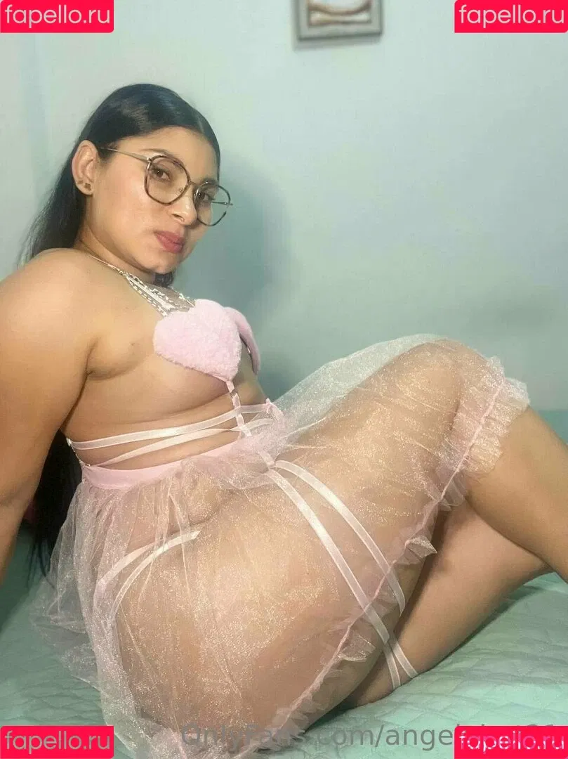 angelahot21 Onlyfans Photo Gallery 