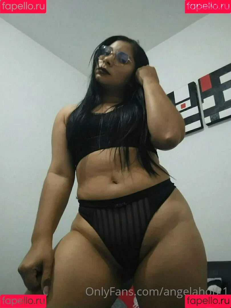 angelahot21 Onlyfans Photo Gallery 