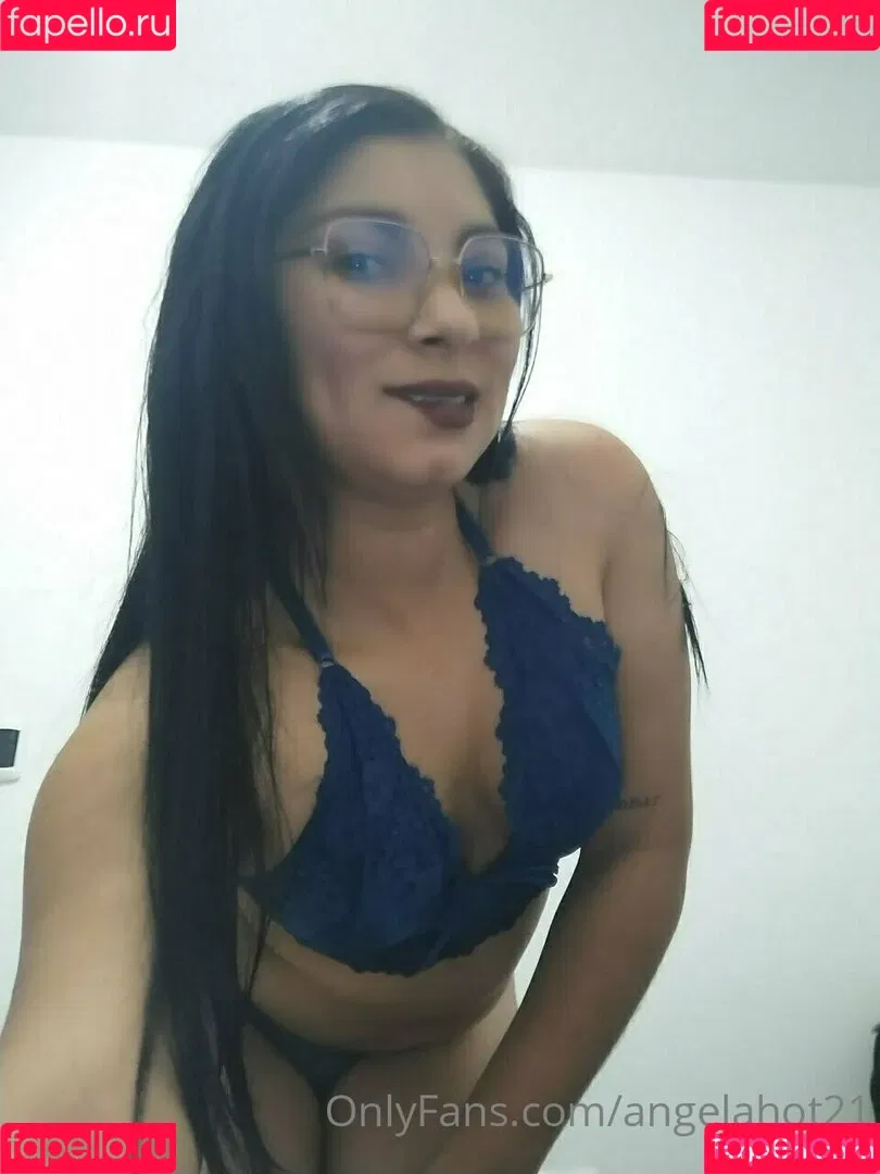 angelahot21 Onlyfans Photo Gallery 
