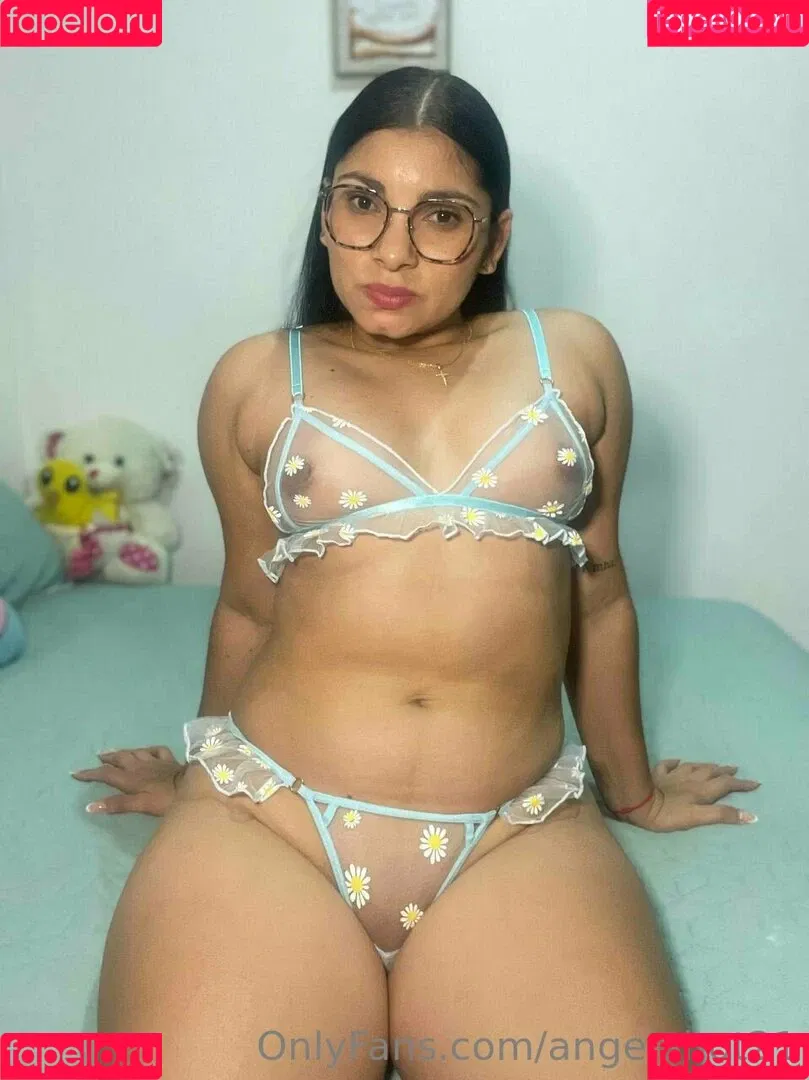 angelahot21 Onlyfans Photo Gallery 