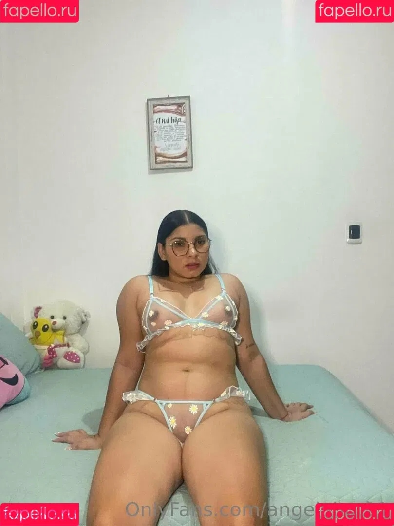 angelahot21 Onlyfans Photo Gallery 