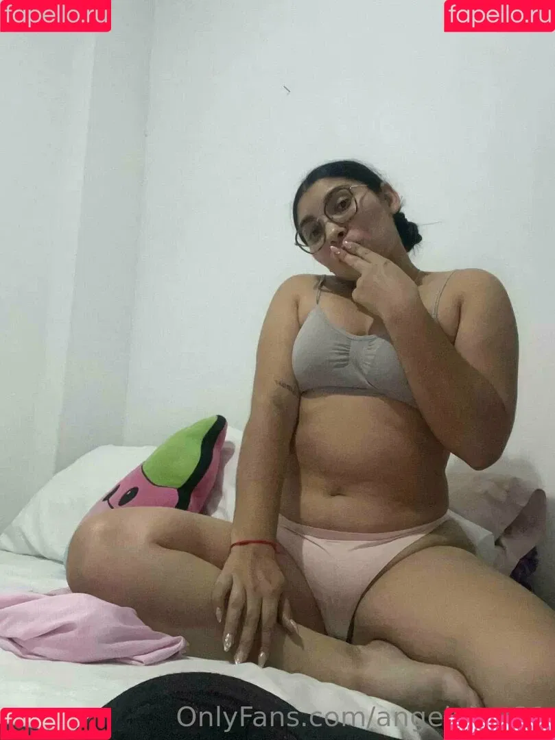 angelahot21 Onlyfans Photo Gallery 
