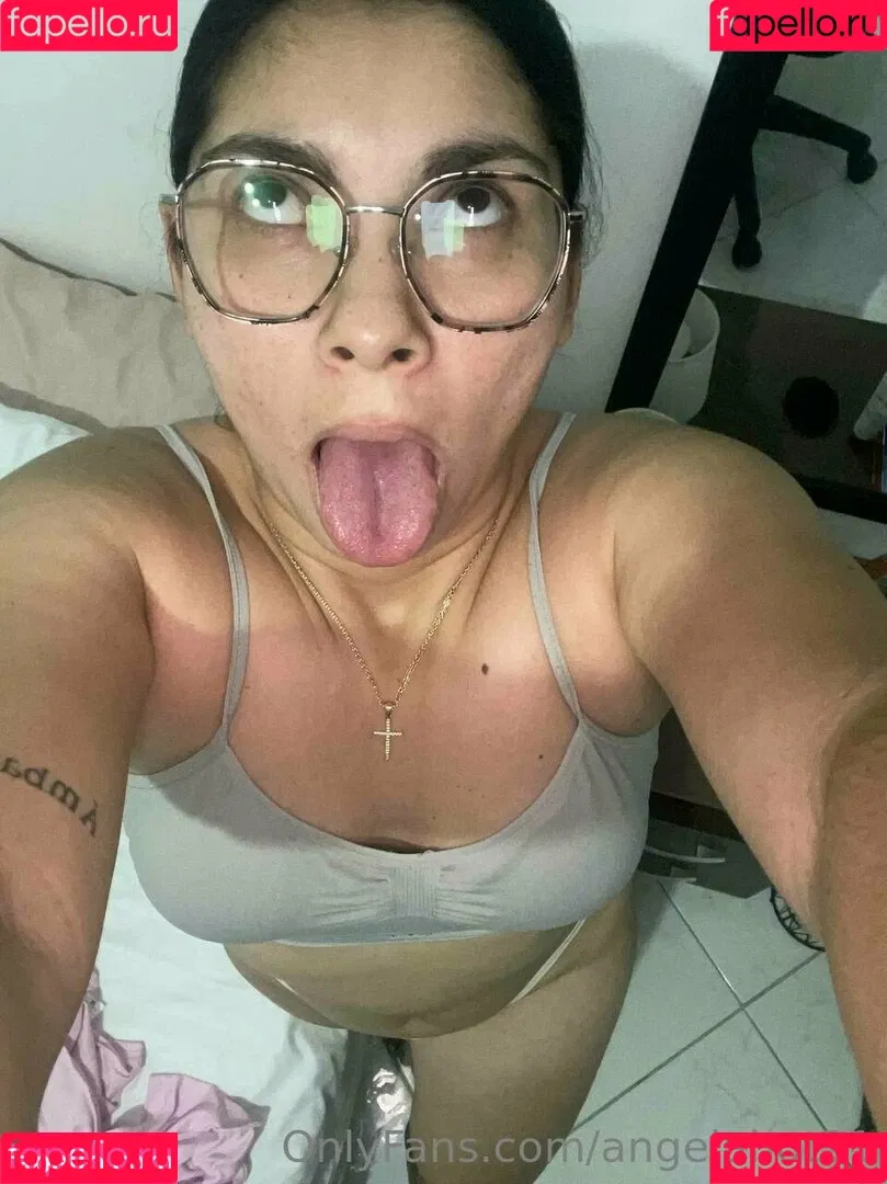 angelahot21 Onlyfans Photo Gallery 