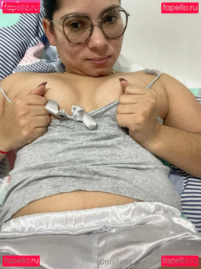 angelahot21 Onlyfans Photo Gallery 