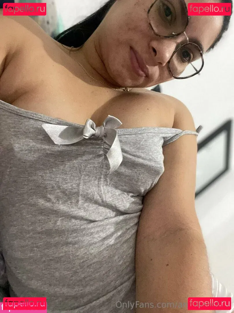 angelahot21 Onlyfans Photo Gallery 