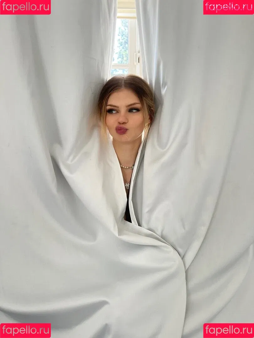 milakittenx Onlyfans Photo Gallery 