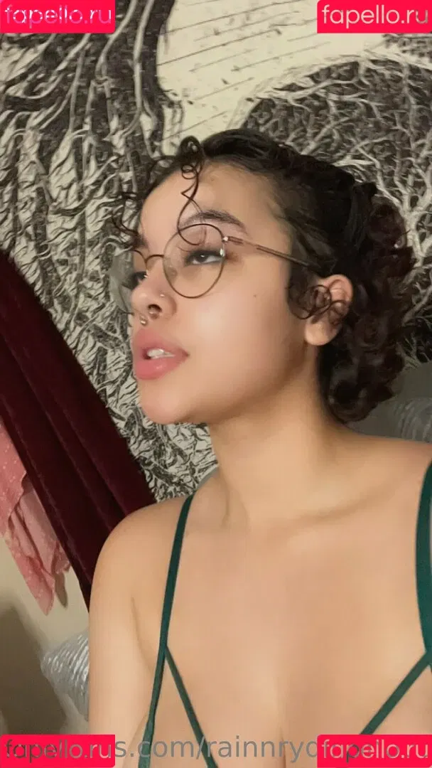Rainnrydinghood Onlyfans Photo Gallery 