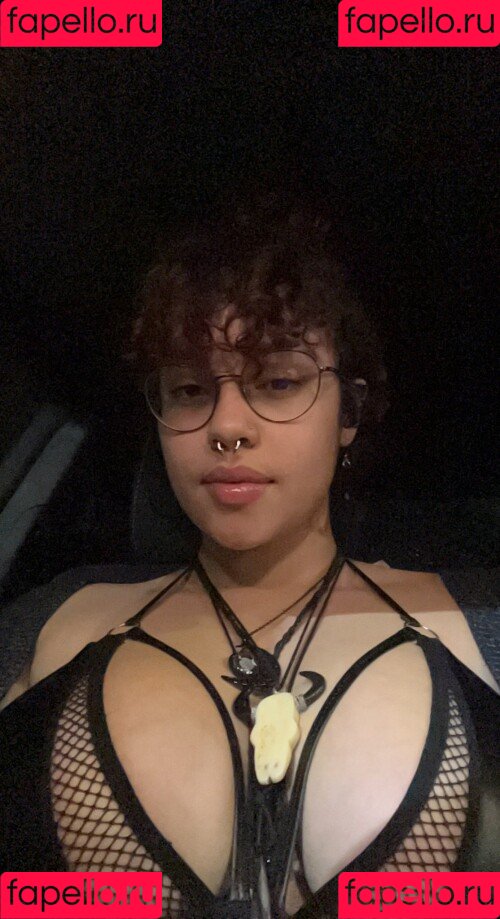 Rainnrydinghood Onlyfans Photo Gallery 