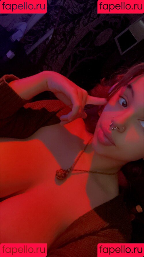 Rainnrydinghood Onlyfans Photo Gallery 