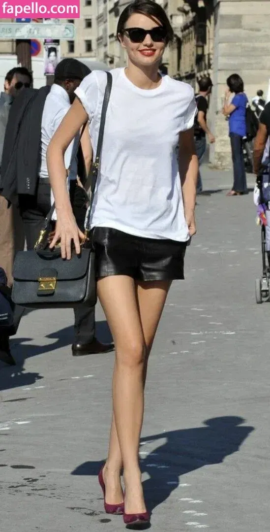 Miranda Kerr Onlyfans Photo Gallery 