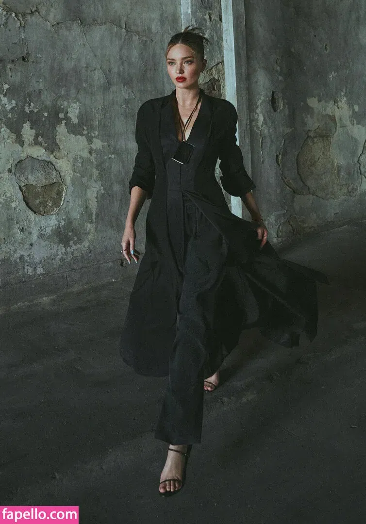 Miranda Kerr Onlyfans Photo Gallery 