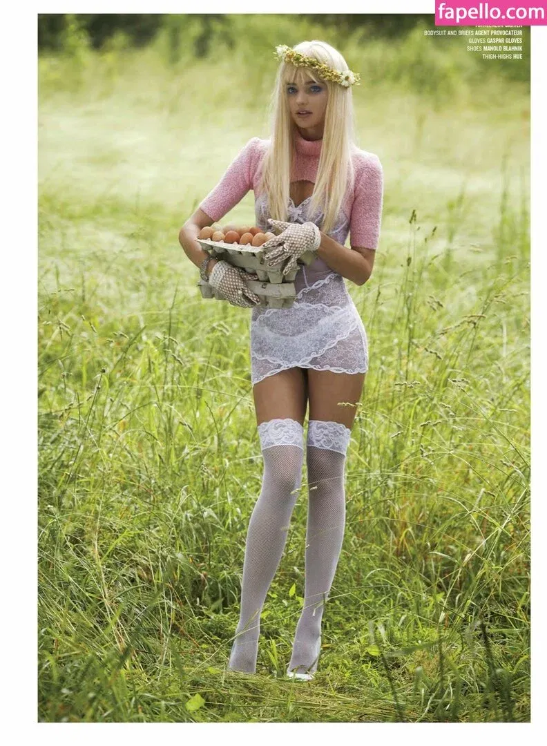 Miranda Kerr Onlyfans Photo Gallery 