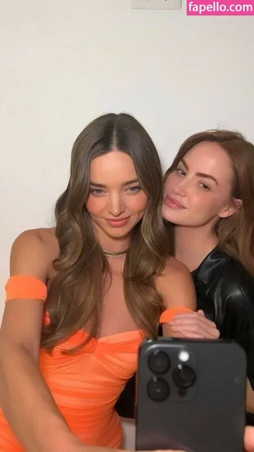 Miranda Kerr Onlyfans Photo Gallery 
