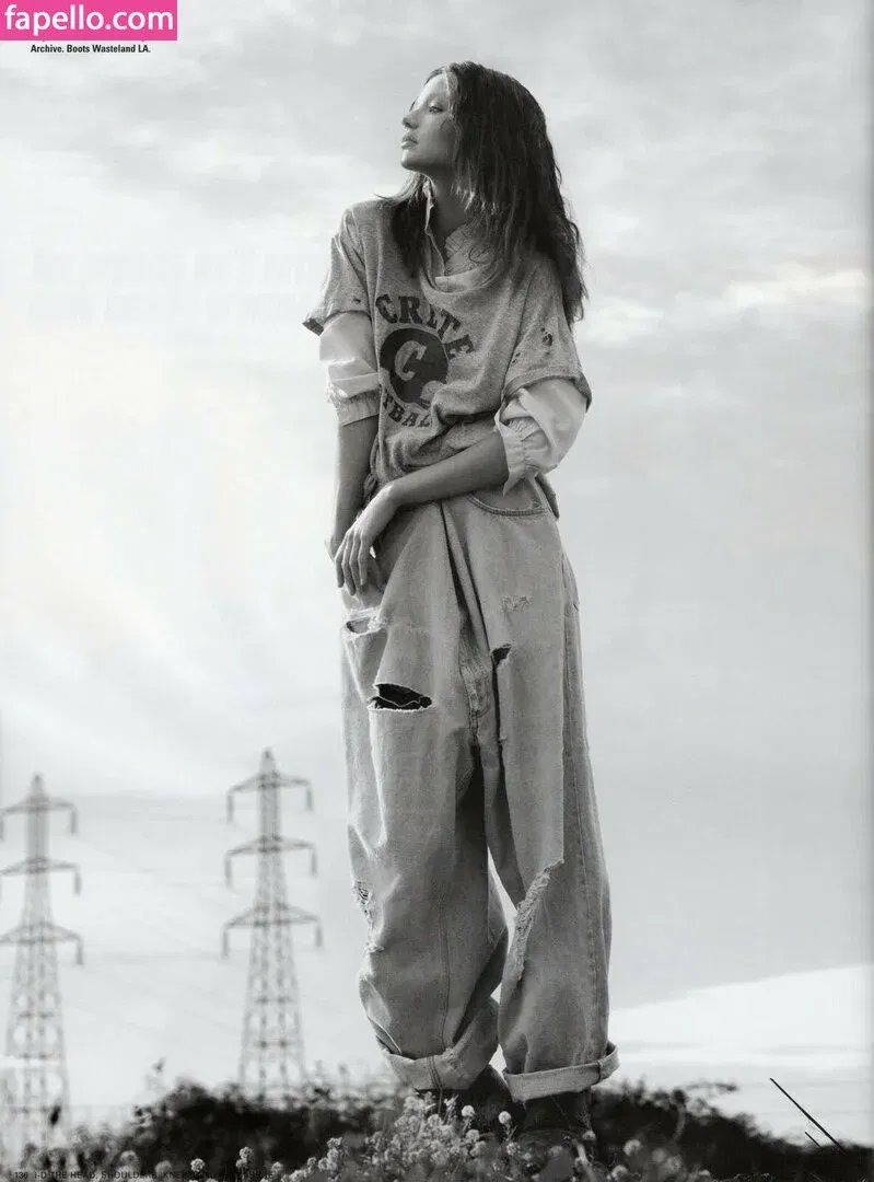 Miranda Kerr Onlyfans Photo Gallery 