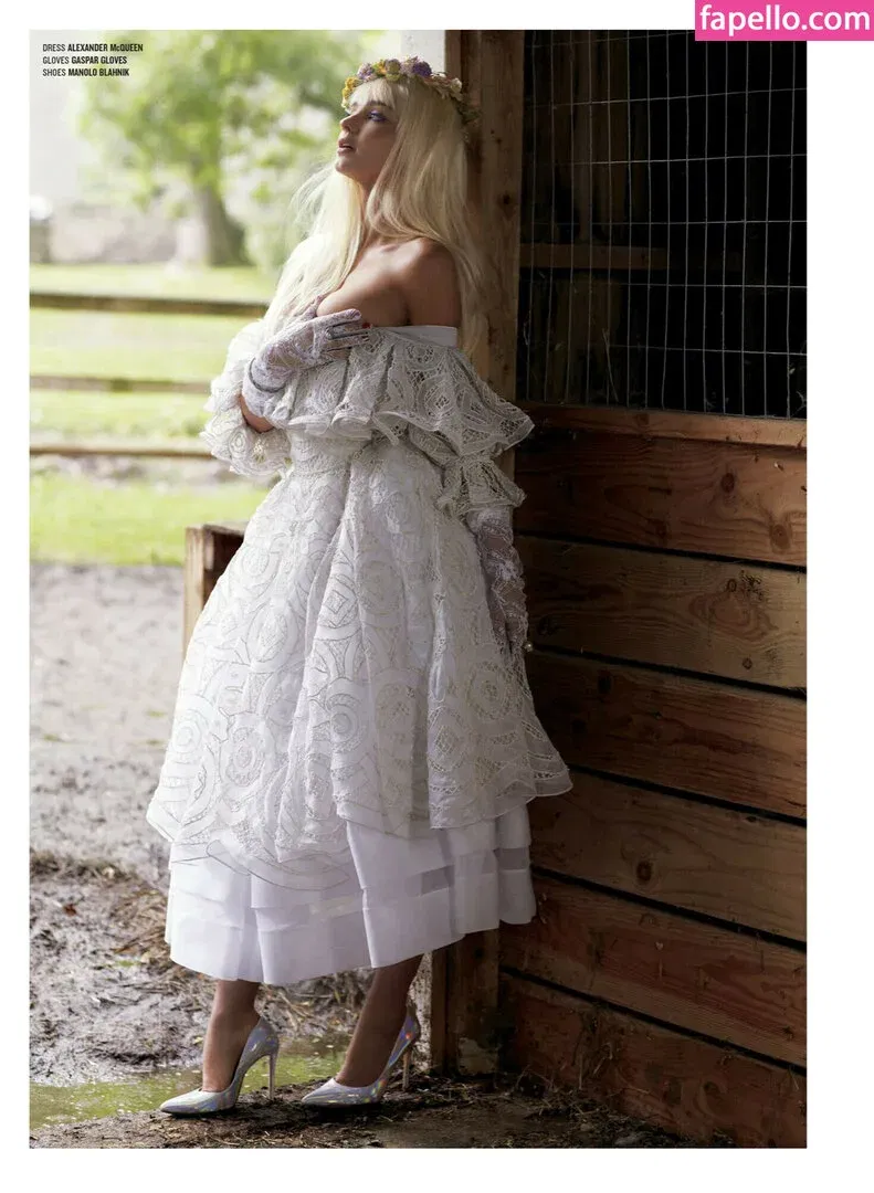 Miranda Kerr Onlyfans Photo Gallery 