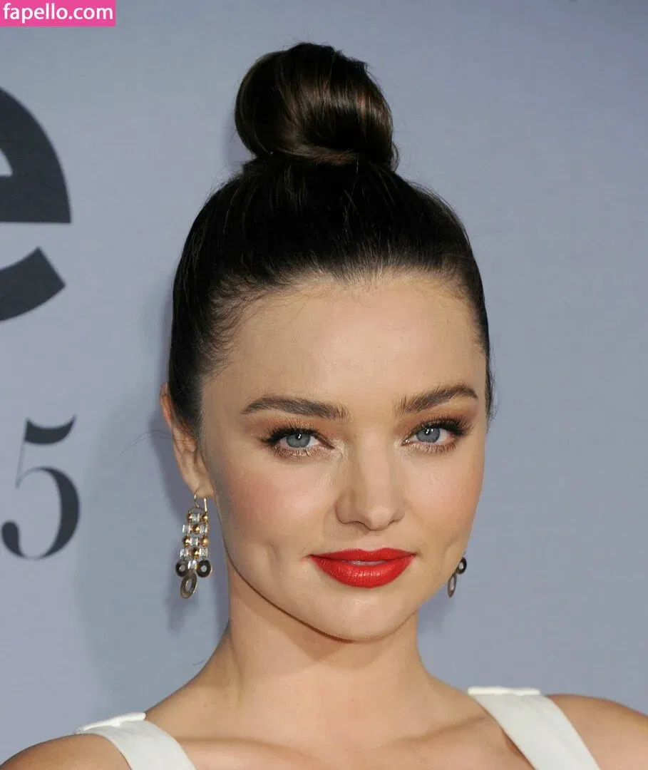 Miranda Kerr Onlyfans Photo Gallery 