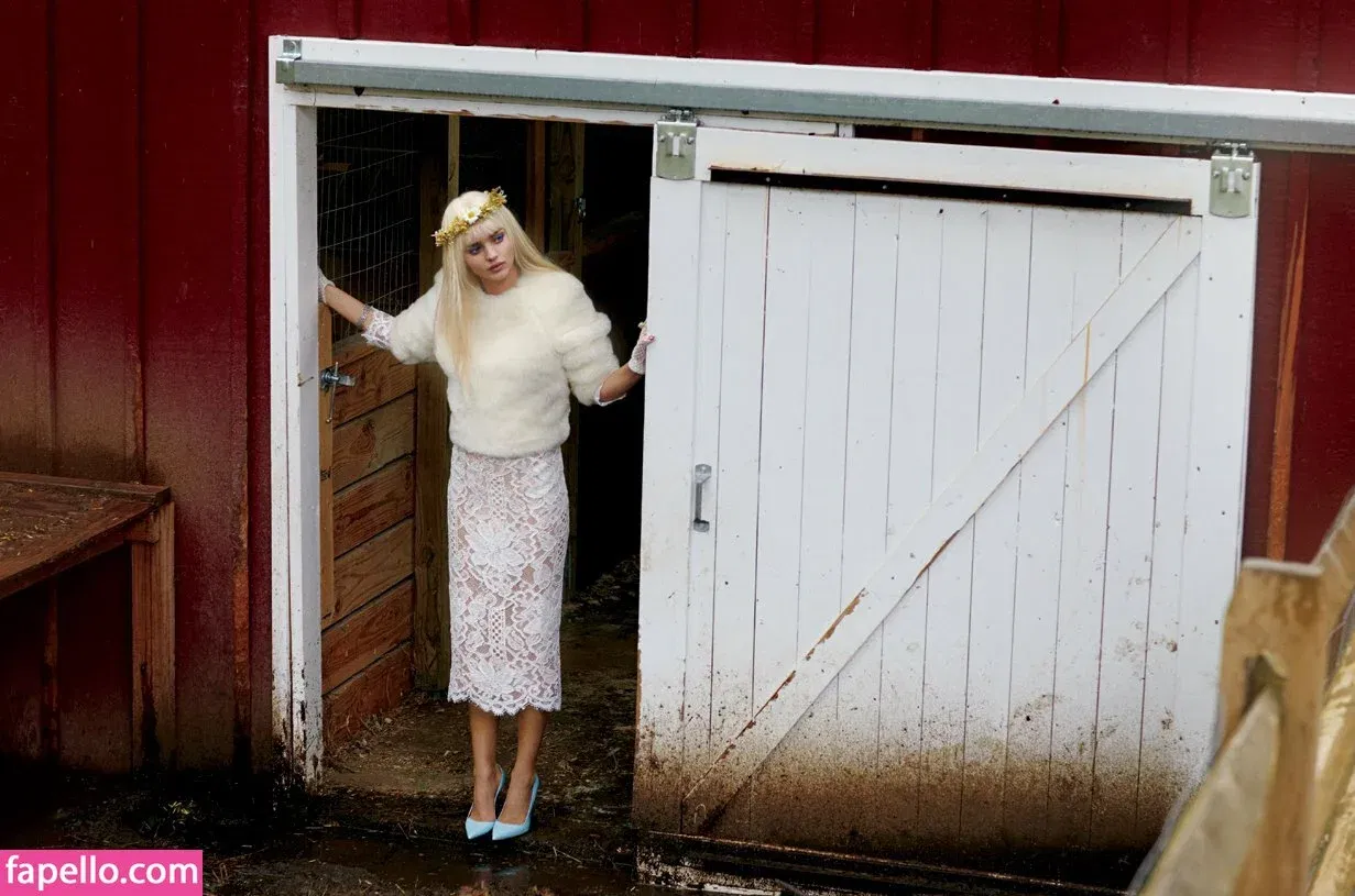 Miranda Kerr Onlyfans Photo Gallery 