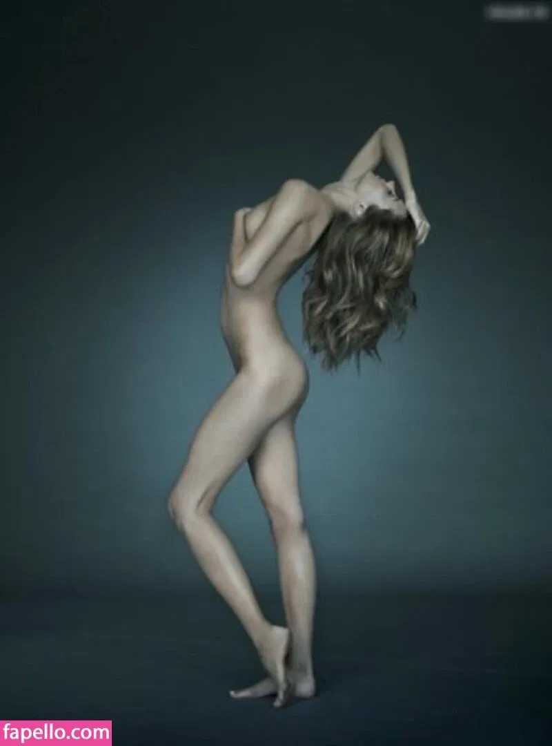 Miranda Kerr Onlyfans Photo Gallery 
