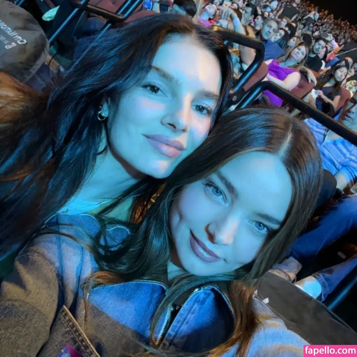 Miranda Kerr Onlyfans Photo Gallery 