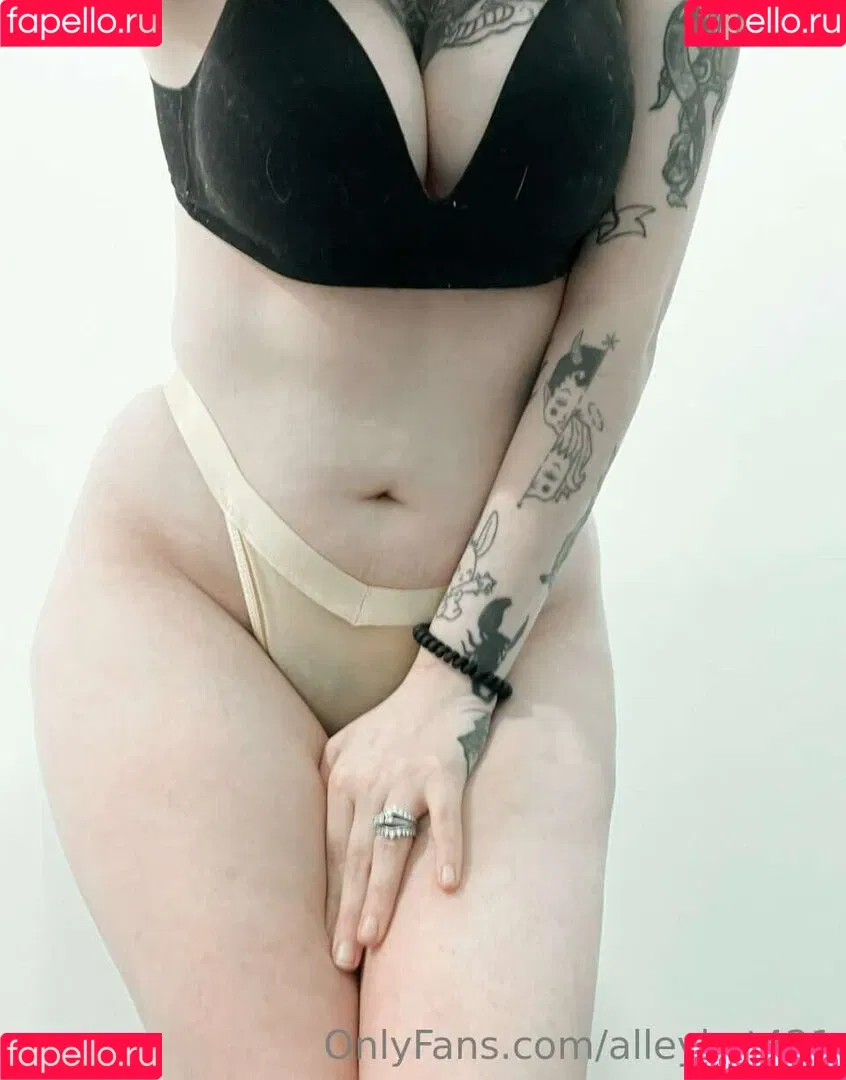 lleykt421 Onlyfans Photo Gallery 