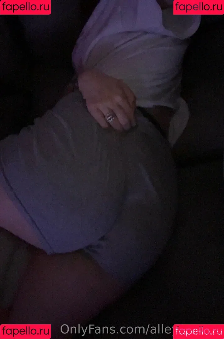 lleykt421 Onlyfans Photo Gallery 