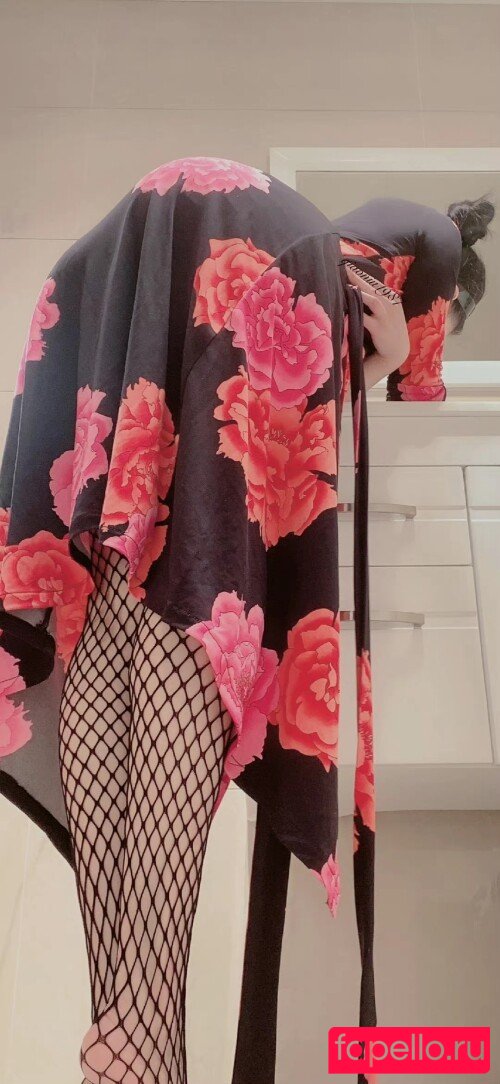 QiaonniuTT Onlyfans Photo Gallery 